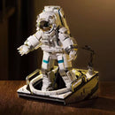 PLEYERID Space astronaut model Afobrick