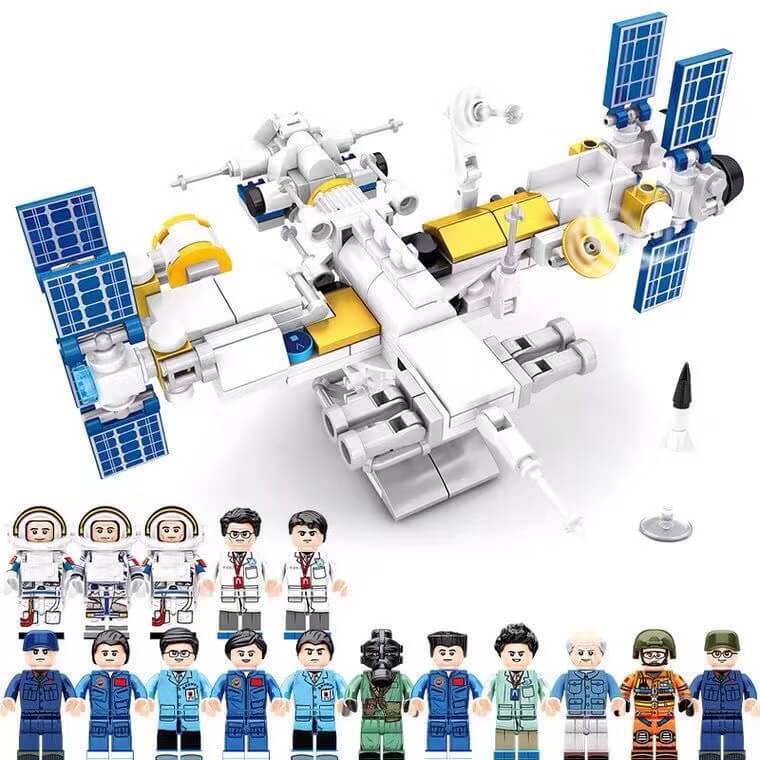 Sembo Cute Space Station 16 In 1