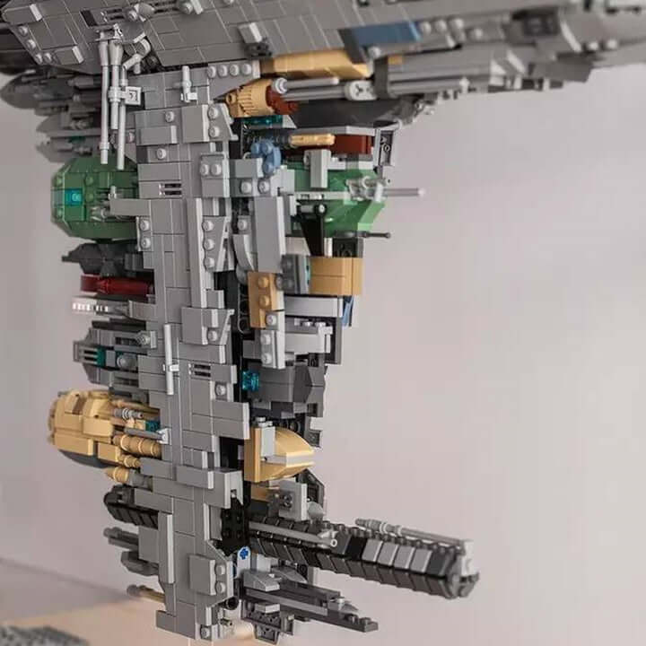 Mould King Mortesv's UCS Nebulon-B Medical Frigate-Afobrick